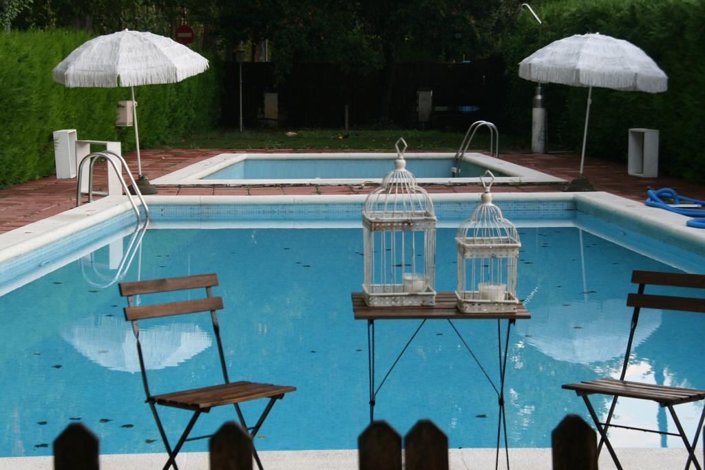 Hotel L'Ast Banyoles Exterior photo